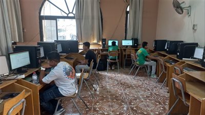 بدء الاختبارات الإلكترونية بالمدارس التكنولوجية التطبيقية  في الجيزة