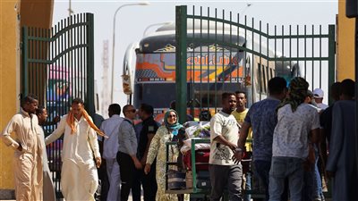 عراقيون وسوريون وسودانيون ويمنيون.. اللاجئون.. ورطة السنوات القادمة.. 9 ملايين لاجئ يعيشون في مصر من 133 دولة بخلاف المهاجرين غير الشرعيين