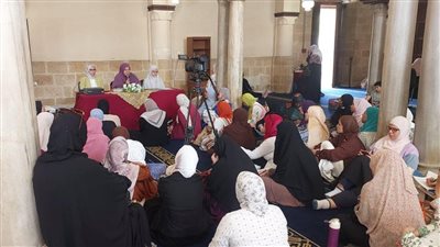 ملتقى المرأة بالجامع الأزهر: القرآن الكريم احتفى بسيرة الصالحات المؤمنات