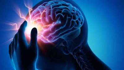  منها تدلي الجفن وارتعاش اليد، أعراض وأسباب نزيف المخ