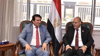 وزير العمل يستقبل وفدا من النقابة العامة للعاملين بالبترول والكيماويات الأردنية