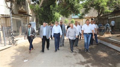 محافظ القاهرة يتفقد منطقة روض الفرج