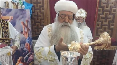 الأنبا تكلا يترأس صلاة القداس بكنيسة القديسة العذراء مريم - بالسلامية