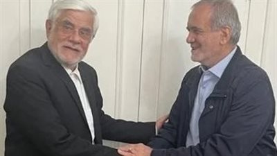 الرئيس الإيراني يعيّن محمد رضا عارف نائبًا له