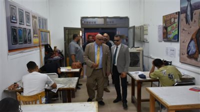 رئيس جامعة الأقصر: تشكيل لجان لمتابعة اختبارات القدرات بكلية الفنون الجميلة 