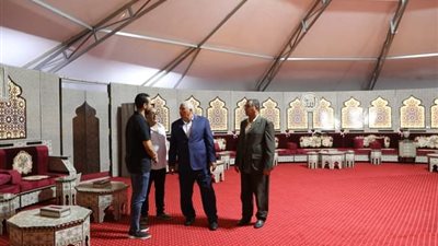 محافظ الوادي الجديد يتابع أعمال 