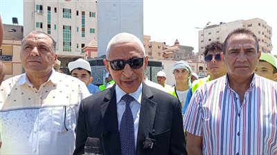 بعد كثرة الحوادث، محافظ شمال سيناء يوجه برفع كفاءة الطريق الدولي