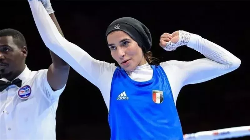 يمنى عياد بطلة الملاكمة،