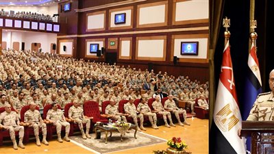  وزير الدفاع يلتقي بعدد من رجال القوات المسلحة بالجيش الثالث وقيادة قوات شرق القناة 