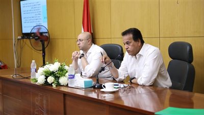 وزير الصحة يستعرض نتائج المرحلة الأولى من حملة المرور على المنشآت الطبية بالصعيد