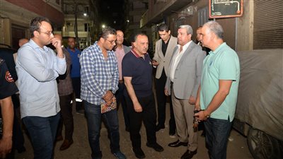 محافظ أسيوط يتفقد موقع حريق كافيه ومطعم حي شرق (صور) 