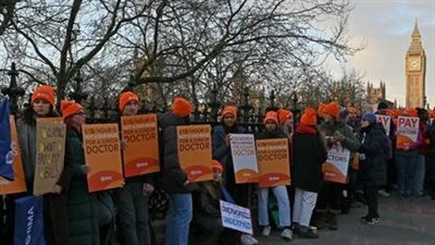  اتفاق بين الحكومة البريطانية والأطباء لإنهاء الإضرابات 