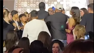 بعد قليل، أولى جلسات محاكمة عمرو دياب في واقعة صفع معجب