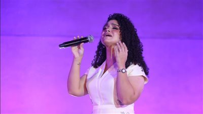 بأغنية للكينج، نسمة محجوب تتألق للعام السابع على التوالي بمهرجان القلعة(فيديو)