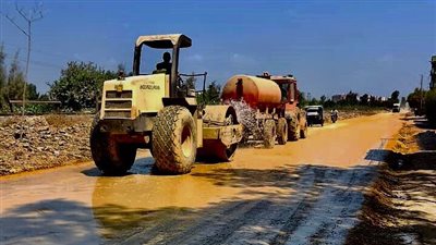محافظ الغربية يشدد على سرعة إنهاء أعمال رصف الطرق لتسهيل حركة المواطنين