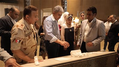وزير السياحة والآثار يتفقد سير الأعمال بالمتحف المصري الكبير (صور)