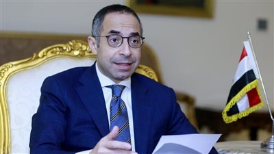 سفير مصر في الدوحة يكرم أوائل الثانوية العامة المصريين بقطر