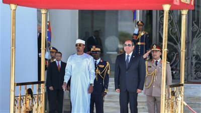 السيسي يستقبل رئيس تشاد بمدينة العلمين الجديدة ويشدد على عمق العلاقات التاريخية بين البلدين 
