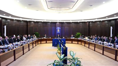 مجلس الوزراء يستعرض الموقف التنفيذي لمشروع الربط الكهربائي مع اليونان