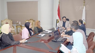 نائب محافظ بني سويف يتابع مستجدات مشروع النمو الأخضر الشامل 