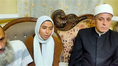 الثانية مكرر على الثانوية الأزهرية: لم أنتظر أن يطلب مني أحد المذاكرة (فيديو وصور)