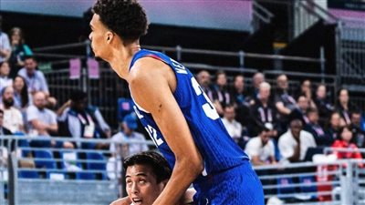 لقطة اليوم في أولمبياد باريس، أطول وأقصر لاعب سلة وجها لوجه