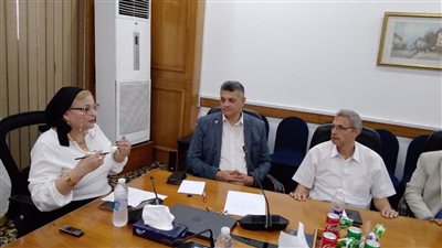 غرفة الصناعات الغذائية تبحث سبل النهوض بصناعة زيت الزيتون