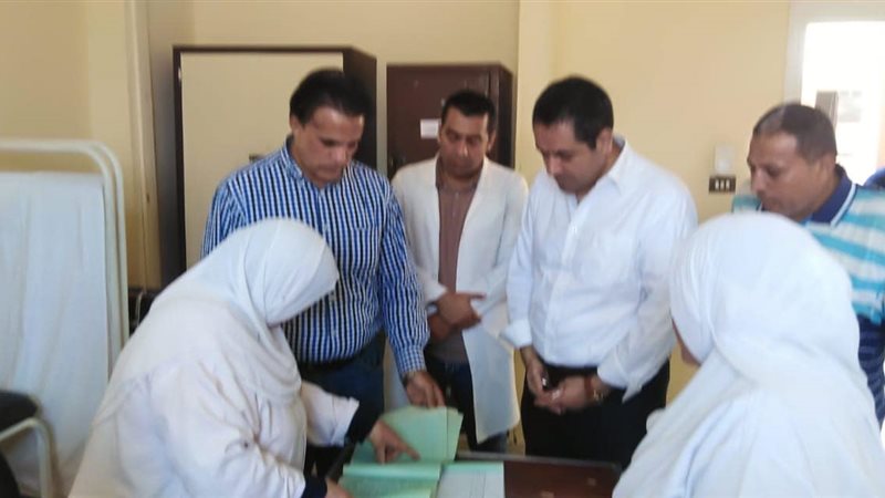 لجنة الفرع تزور عيادة