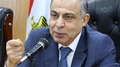 استعدادًا لفصل الشتاء، محافظ المنيا يرفع درجة استعداد مخرات السيول