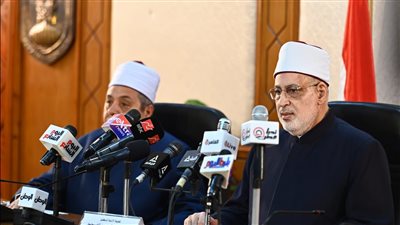 وكيل الأزهر: امتحانات الشهادة الثانوية لم تشهد أي حالة تسريب( صور)