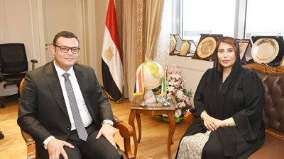 وزير الإسكان يستقبل سفيرة الإمارات لبحث فرص التعاون المشترك