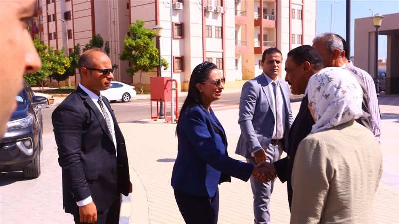 وزيرة التضامن ومحافظ