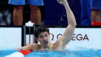 محطما رقمه القياسي، الصيني جانلي بان يحرز ذهبية 100 متر سباحة حرة 