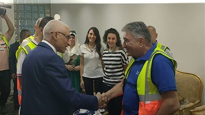 محافظ شمال سيناء يستقبل وفدا فرنسيا لبحث التعاون المشترك (صور)