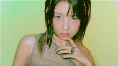 ري عضوة فرقة IVE تعتذر عن تصريحاتها العنصرية