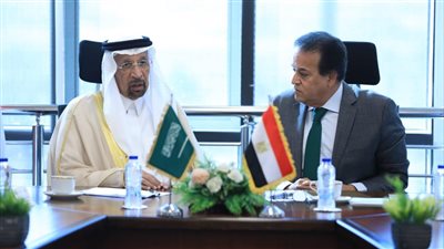 خالد عبدالغفار يبحث مع وزير الاستثمار السعودي تعزيز التعاون في القطاع الصحي
