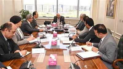 كامل الوزير يبحث مع مجموعة العربي تطوير صناعة الاجهزة المنزلية وتعميق التصنيع المحلي