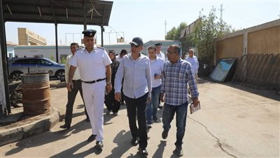 محافظ المنيا يناقش تطوير وسائل النقل الداخلي، ويوجه بإضافة خطوط جديدة