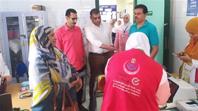 محافظ الشرقية يتابع مع رؤساء المراكز انتظام مبادرة 100 يوم صحة 