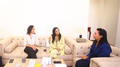 وزيرة التضامن تبحث مع مديرة مؤسسة ساويرس للتنمية الاجتماعية توسيع برنامج 