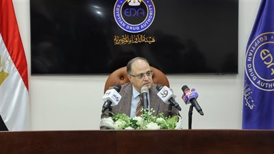  رئيس هيئة الدواء يكشف آليات توافر الأدوية وضبط السوق.. زيادة كميات استيراد أدوية الضغط والسكر.. وتوفير أدوية الأمراض المُزمنة بصيدليات الإسعاف 