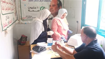 رئيس مركز الزقازيق بالشرقية يتابع أعمال النظافة بالوحدات المحلية