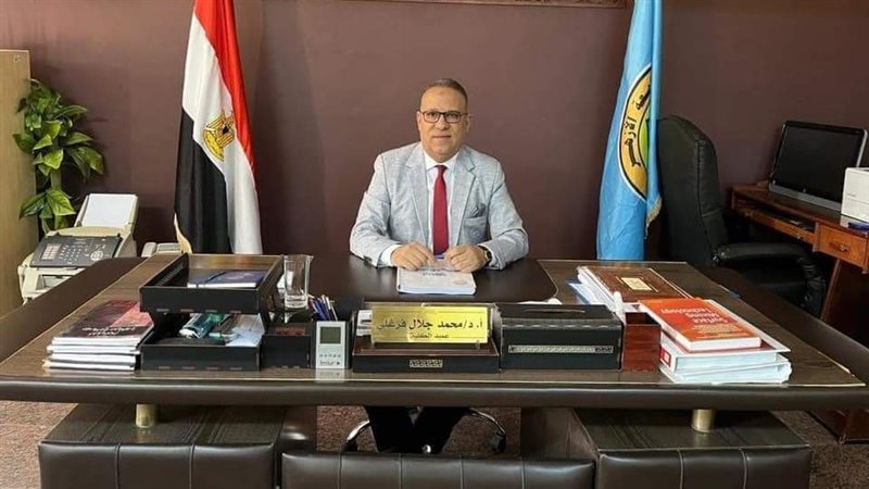 الدكتور محمد جلال