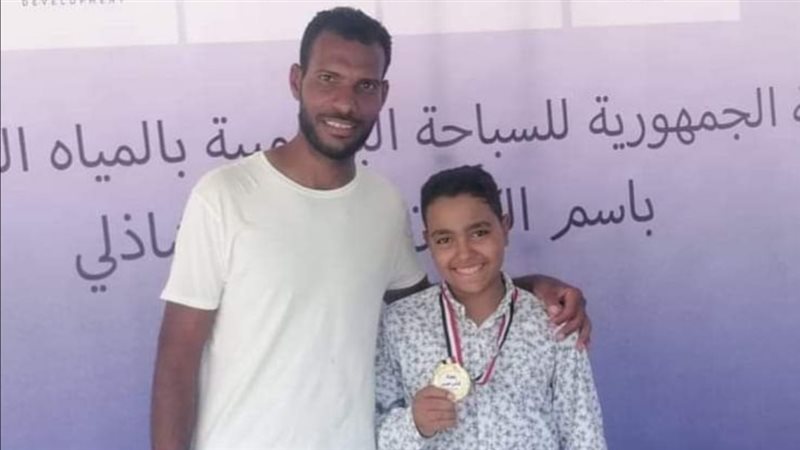اللاعب أحمد حمدي
