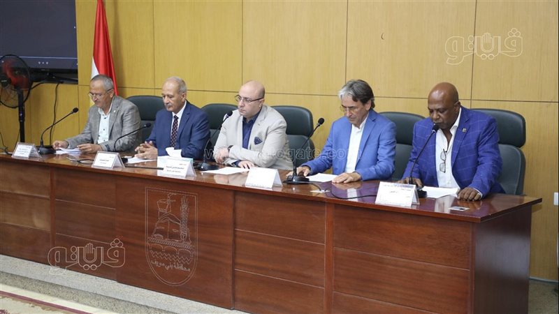 محافظ بني سويف يشهد