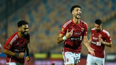 بعد الفوز على البنك، كم نقطة يحتاج إليها الأهلي للتتويج بالدوري الممتاز؟