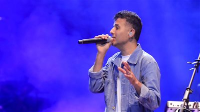 حمزة نمرة يفتتح فعاليات مهرجان الصيف الدولي في دورته الـ21 بمكتبة الإسكندرية 