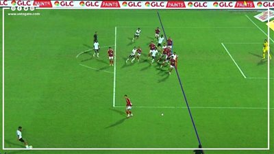 الحكم خالف اللوائح، خبير تحكيمي يحسم صحة هدف كريم بامبو لاعب البنك أمام الأهلي (فيديو)