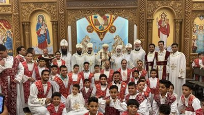 الأنبا أكليمندس يرسم شمامسة جدد لكنيسة العذراء وأبي سيفين