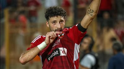 نجم الأهلي: وسام أبو علي أفضل مهاجم دخل مصر من 50 سنة